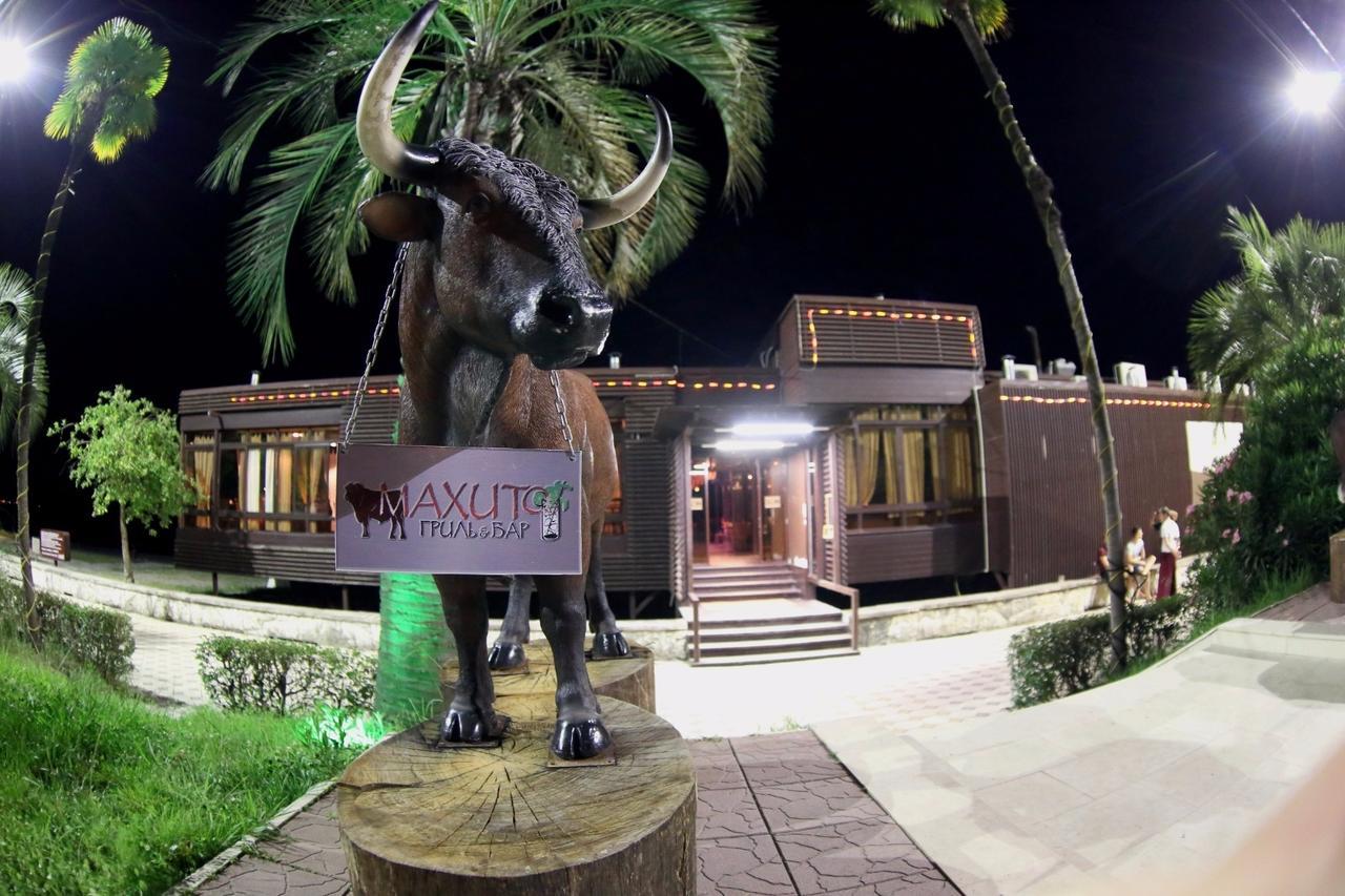 Hotel Continent Gagra Buitenkant foto
